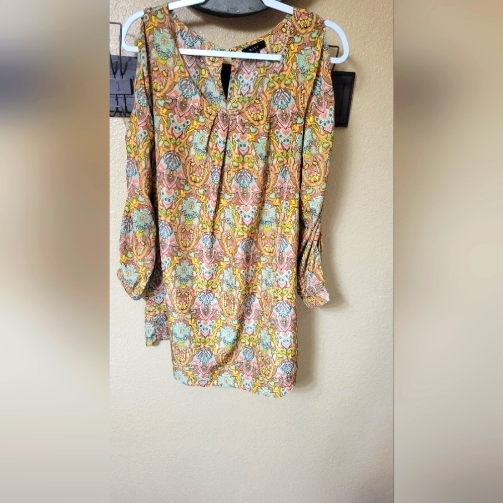 Anthro Long Sleeve dress style paisley print   Size M